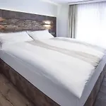 Haus Andorra *