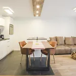 Haus Andorra 아파트